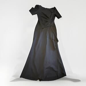 Xscape Black Ruched Scuba Ruffle Gown Gorgeous Dress Size 14 $218 Elegant(A6)